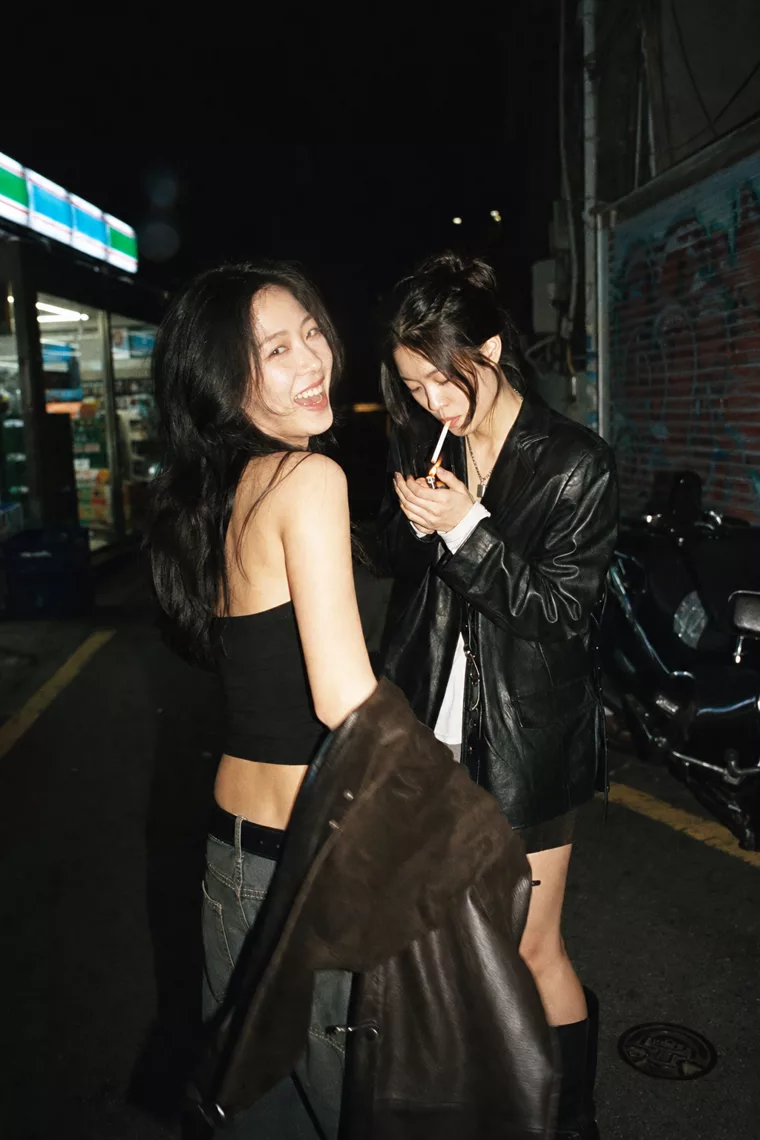 D 필름 — 밤
